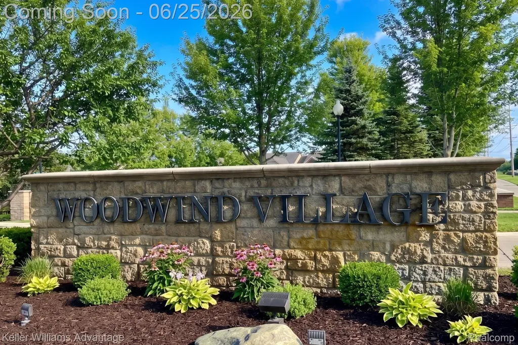 54525 Brentwood Drive Lyon Charter Township MI 48178