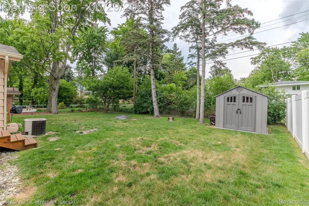 3312 Fairlane Street Midland City MI 48642