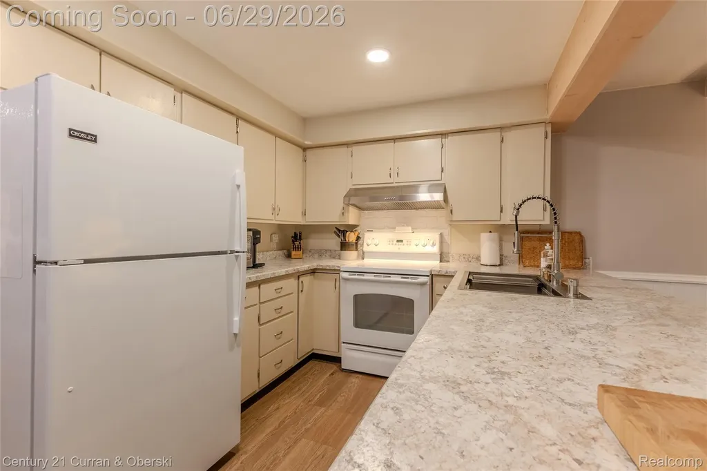 3312 Fairlane Street Midland City MI 48642