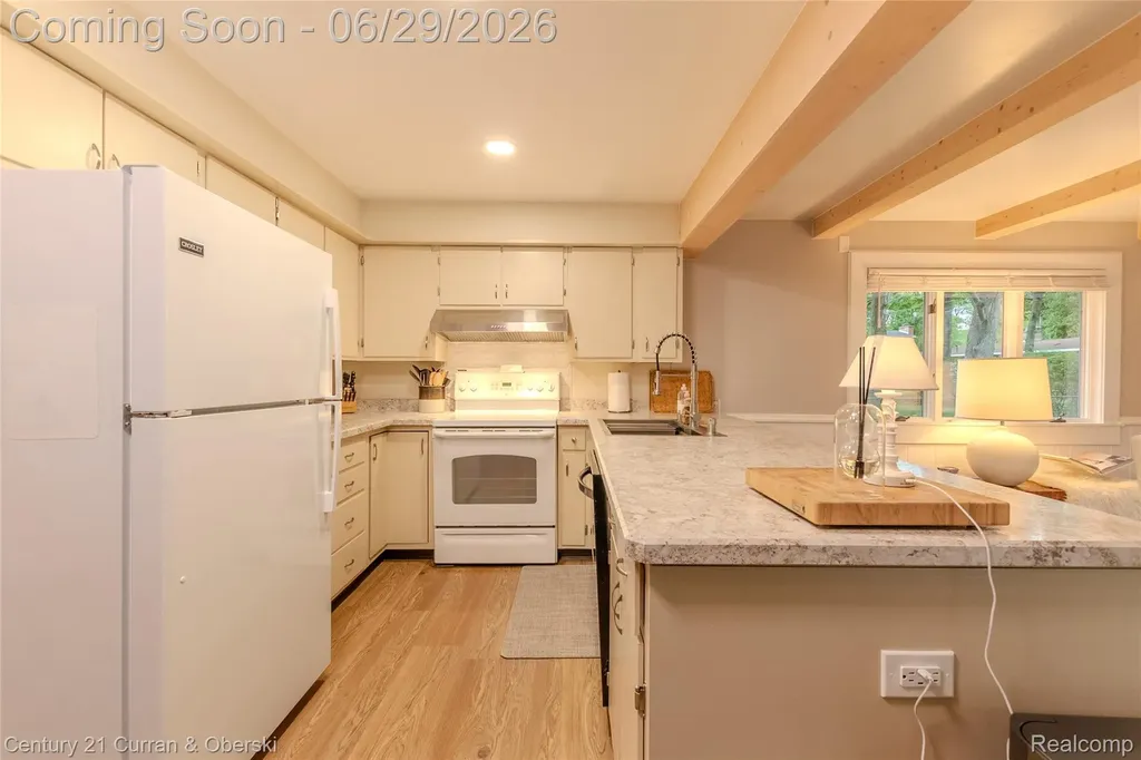3312 Fairlane Street Midland City MI 48642