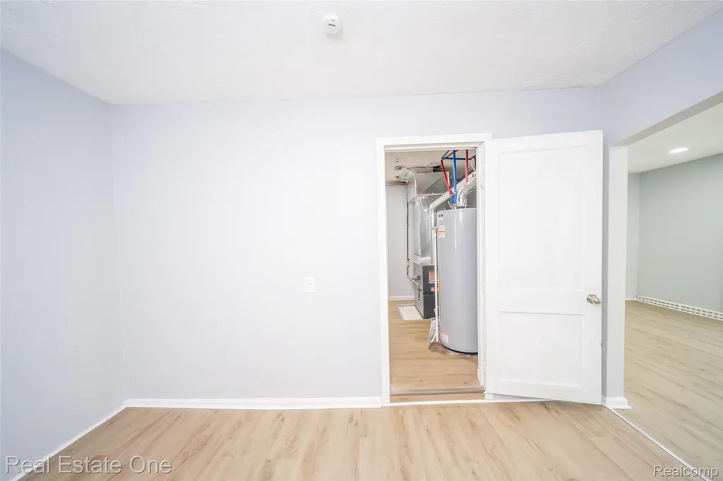 22675 Santa Maria Street Detroit City MI 48219
