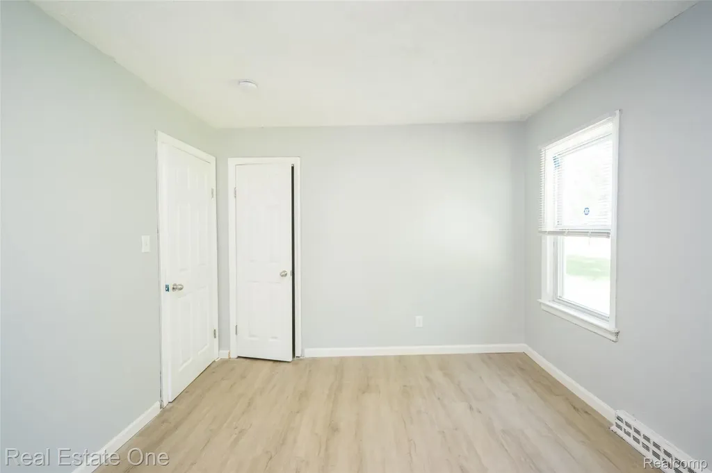 22675 Santa Maria Street Detroit City MI 48219