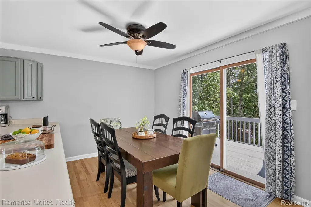 11521 Westshore Drive Putnam Township MI 48169
