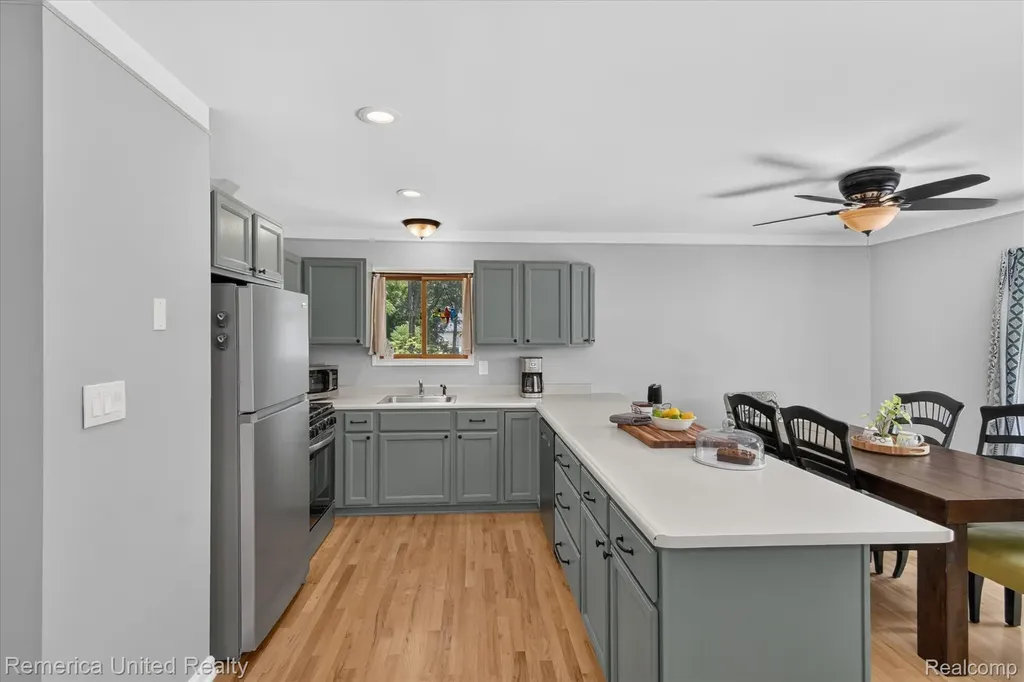 11521 Westshore Drive Putnam Township MI 48169