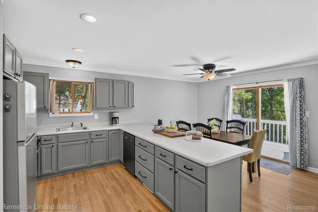 11521 Westshore Drive Putnam Township MI 48169