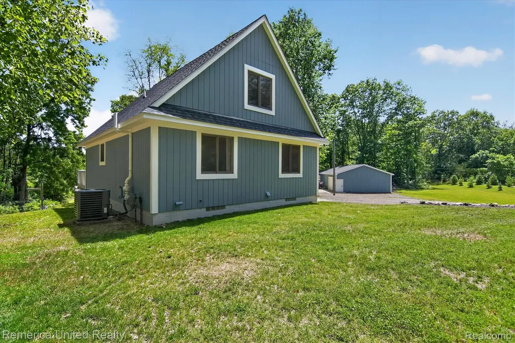 11521 Westshore Drive Putnam Township MI 48169