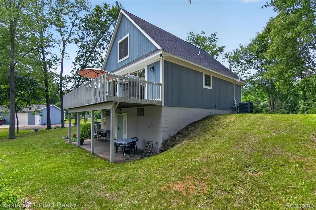 11521 Westshore Drive Putnam Township MI 48169