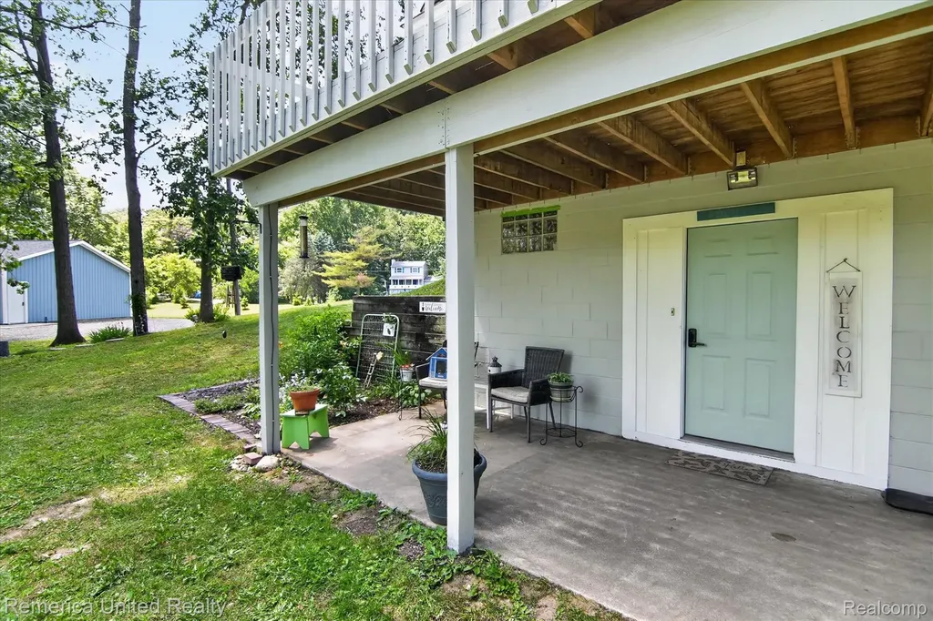 11521 Westshore Drive Putnam Township MI 48169