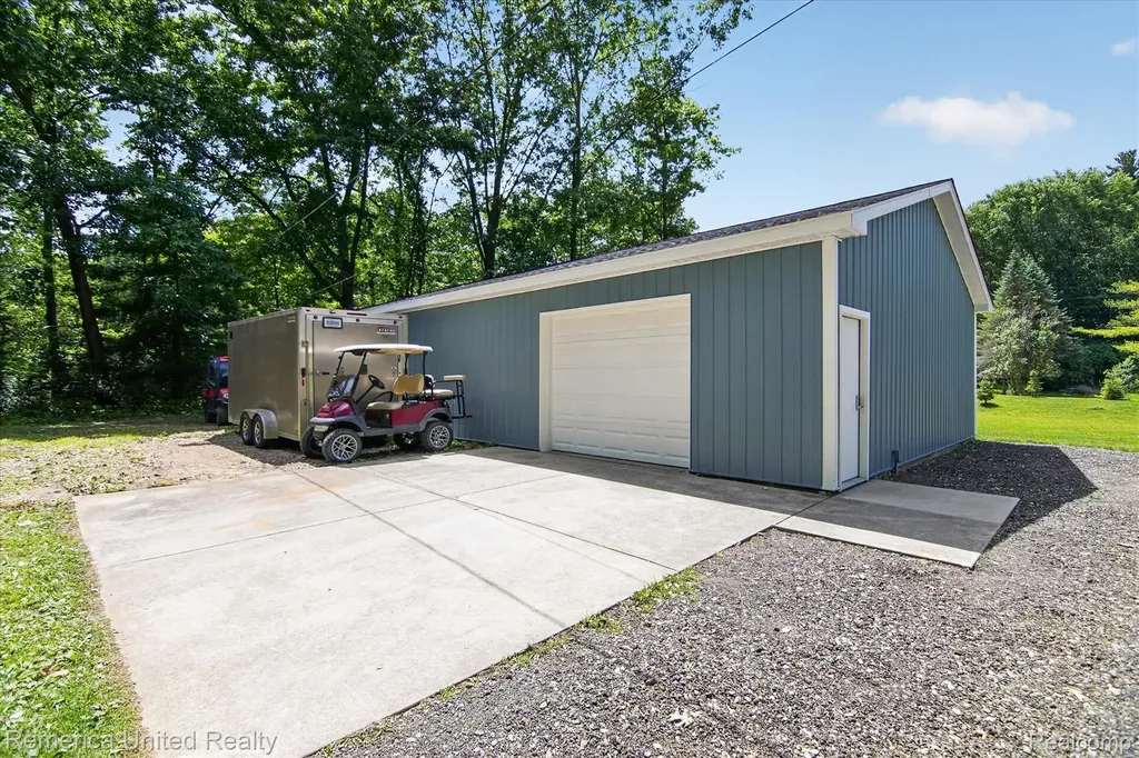 11521 Westshore Drive Putnam Township MI 48169