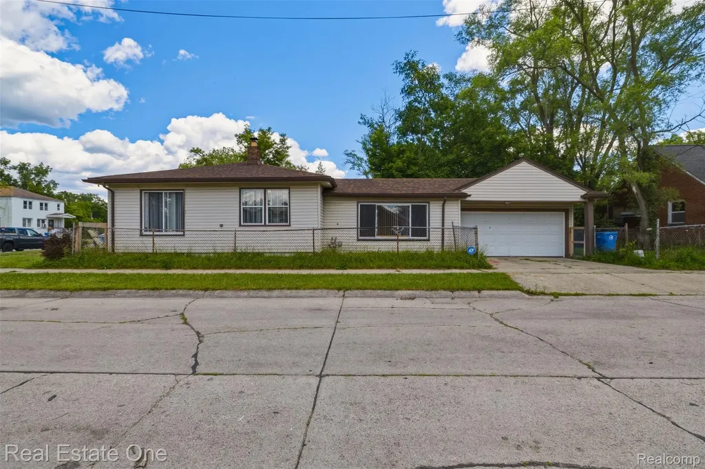 28151 Cherry Street Inkster City MI 48141