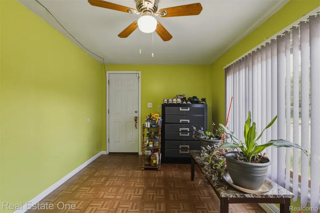 28151 Cherry Street Inkster City MI 48141