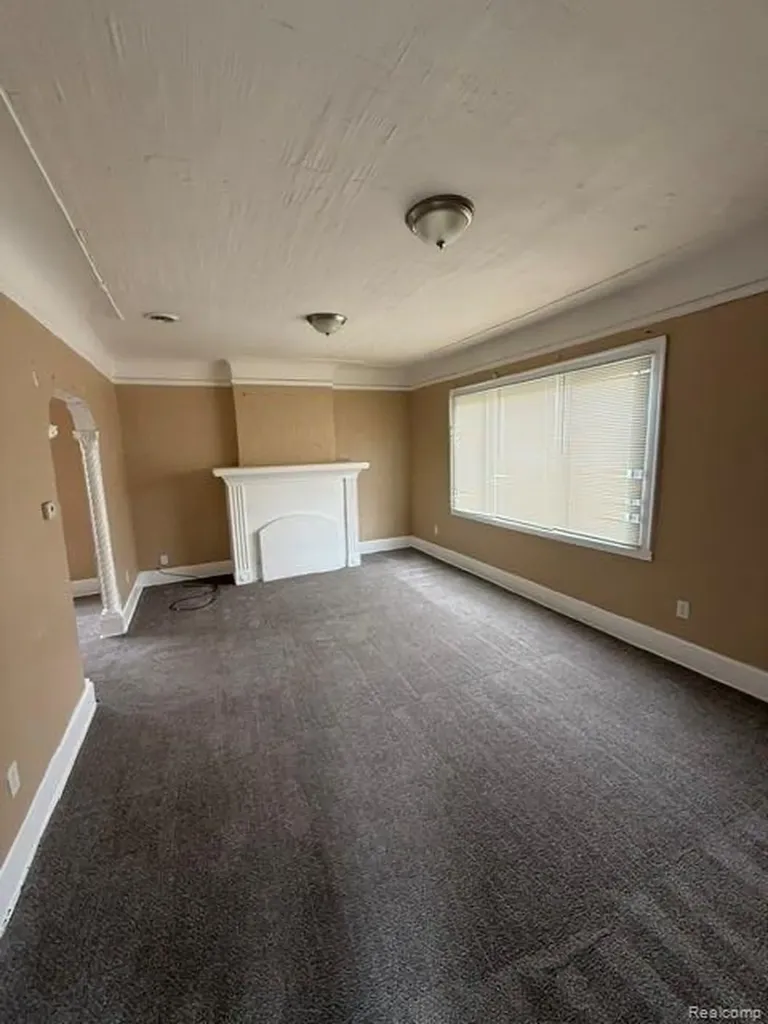 15853 Washburn Street Detroit City MI 48238
