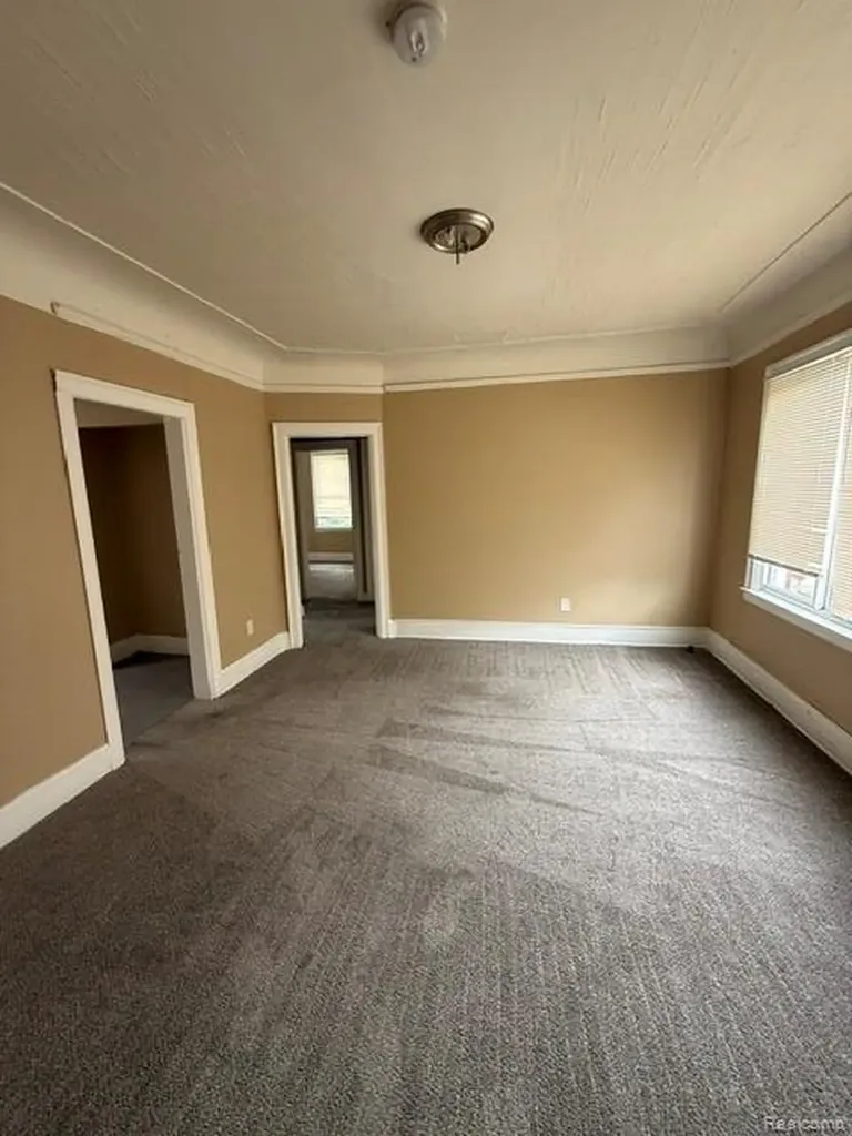 15853 Washburn Street Detroit City MI 48238