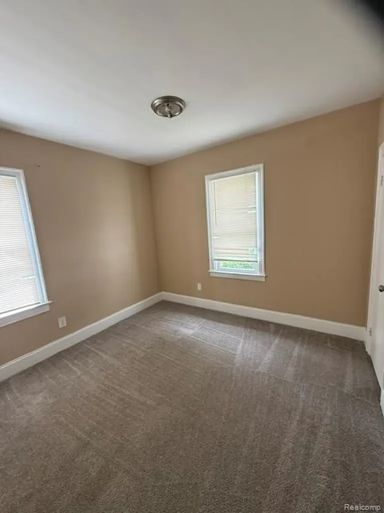 15853 Washburn Street Detroit City MI 48238
