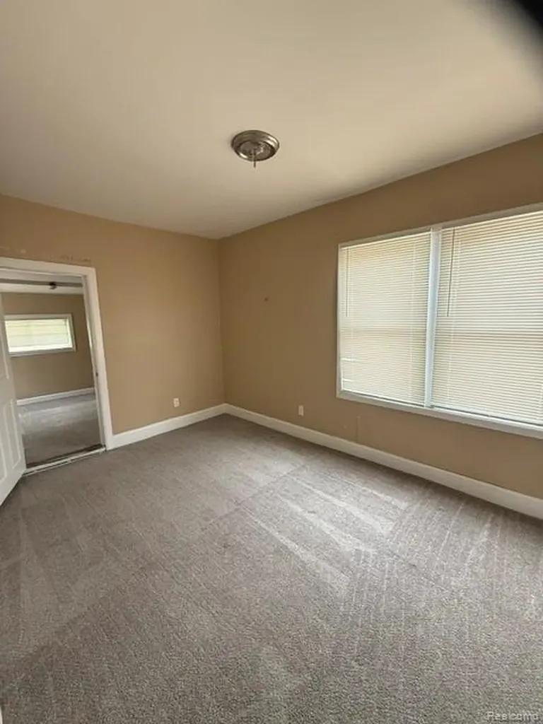 15853 Washburn Street Detroit City MI 48238