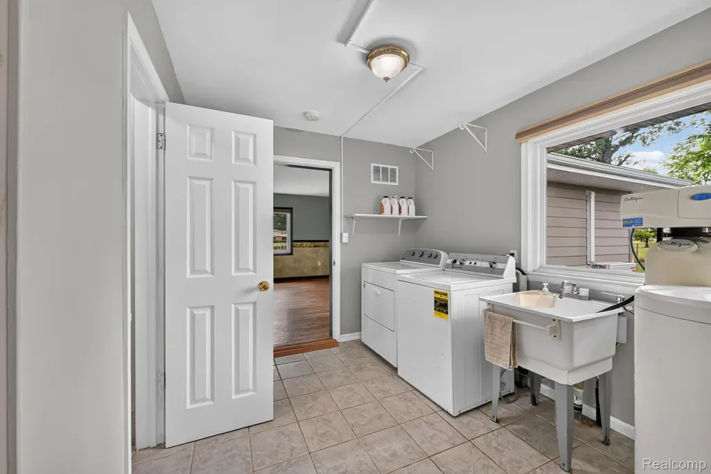 4877 Orchard Lane Rush Township MI 48867
