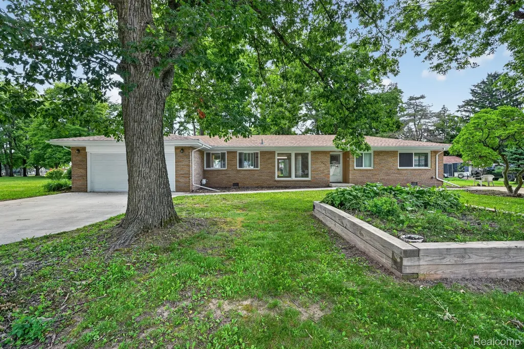4877 Orchard Lane Rush Township MI 48867
