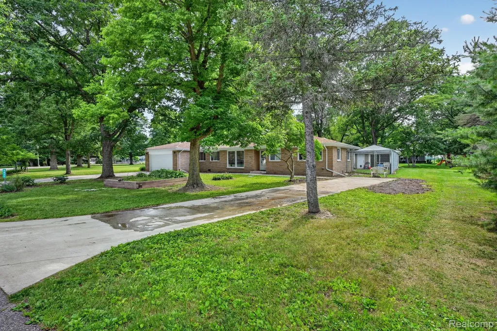 4877 Orchard Lane Rush Township MI 48867