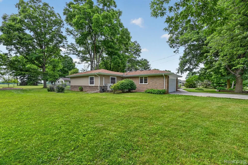 4877 Orchard Lane Rush Township MI 48867