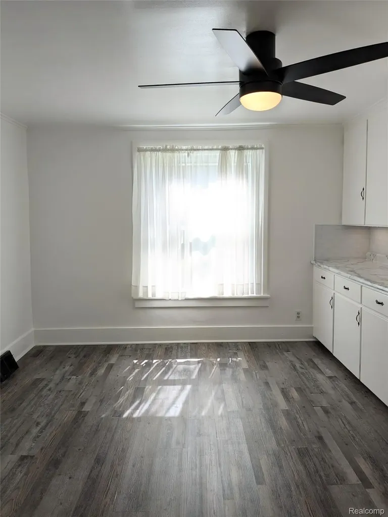 300 Bristol Street S Almont Village MI 48003