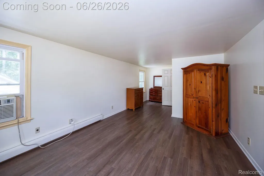 24193 Kraft Place Brownstown Charter Township MI 48174