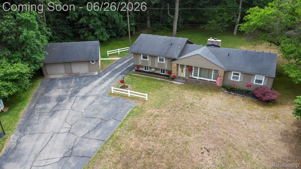24193 Kraft Place Brownstown Charter Township MI 48174