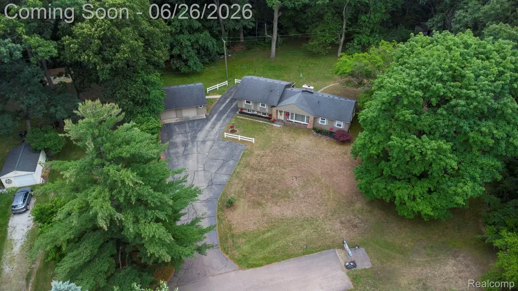 24193 Kraft Place Brownstown Charter Township MI 48174