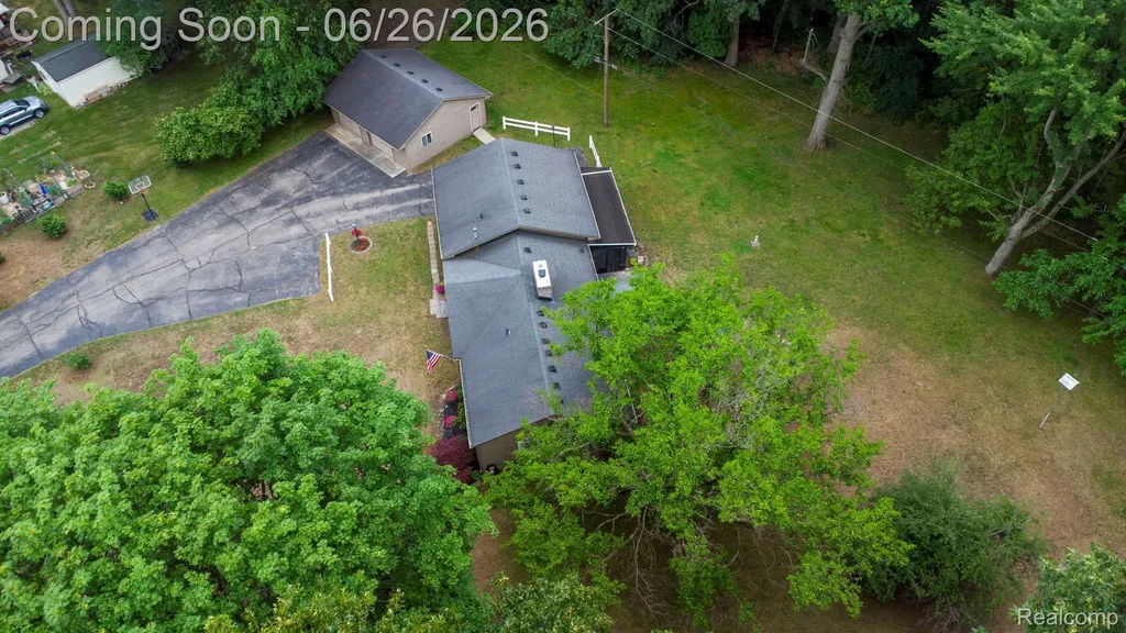 24193 Kraft Place Brownstown Charter Township MI 48174