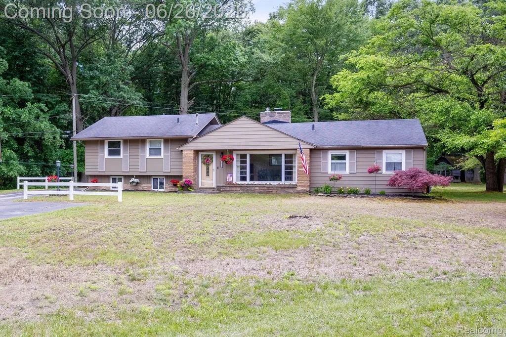 24193 Kraft Place Brownstown Charter Township MI 48174