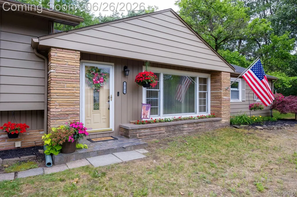 24193 Kraft Place Brownstown Charter Township MI 48174