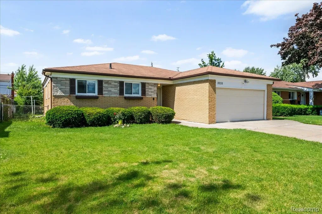 3535 Hein Drive Sterling Heights City MI 48310