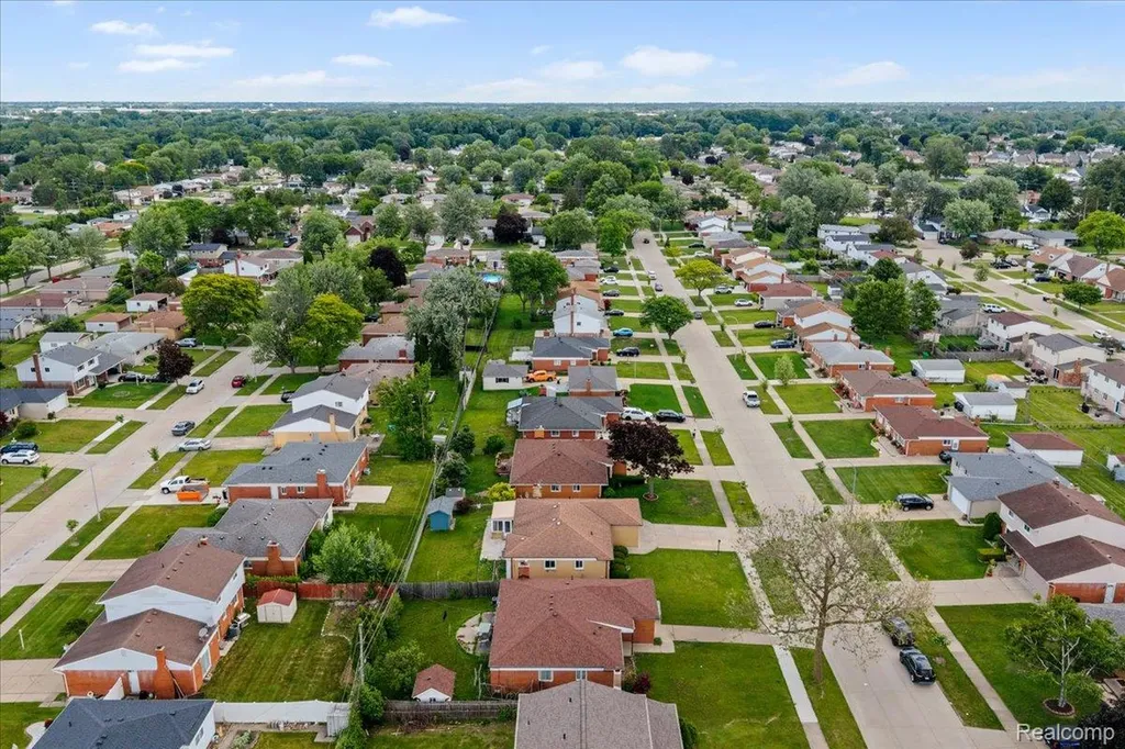 3535 Hein Drive Sterling Heights City MI 48310