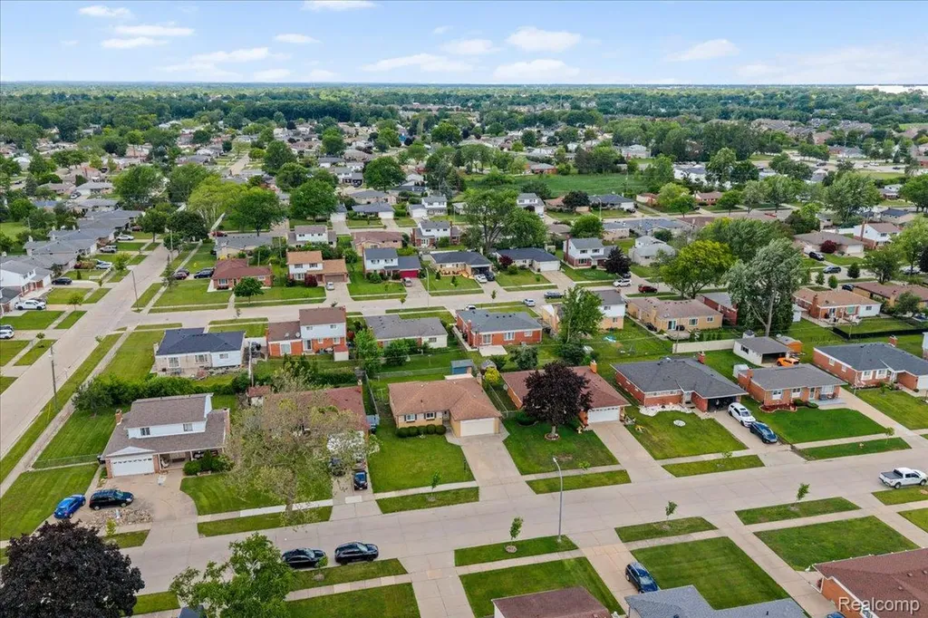 3535 Hein Drive Sterling Heights City MI 48310