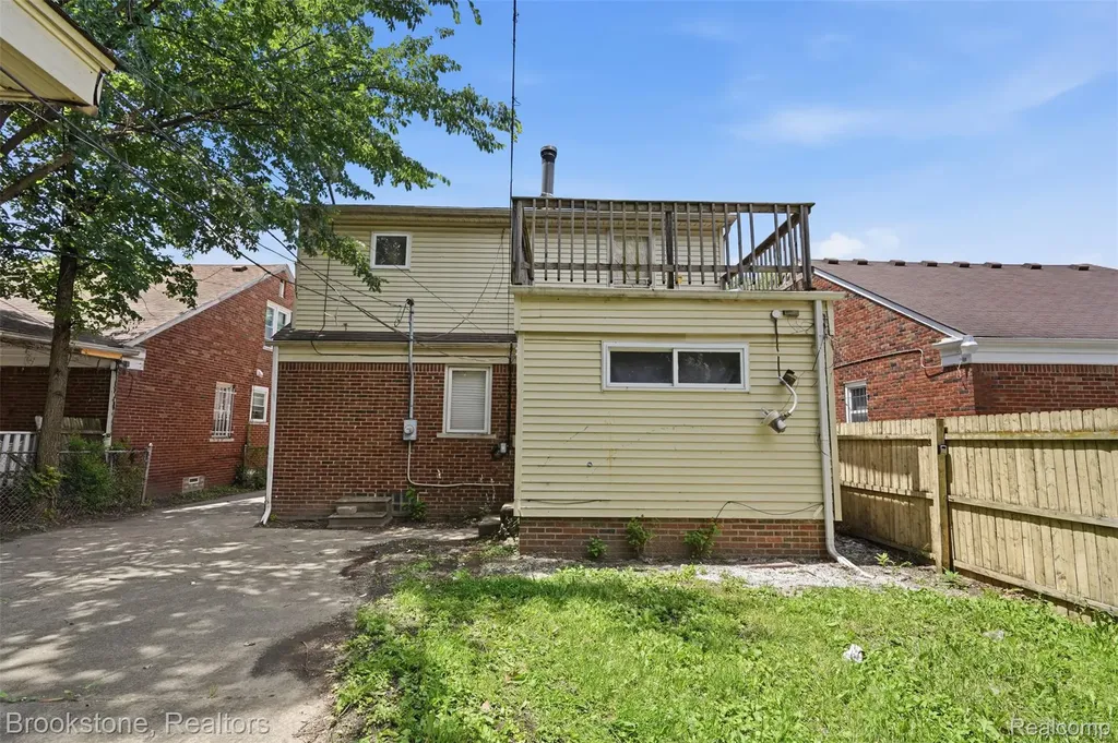 18034 Lesure Street Detroit City MI 48235