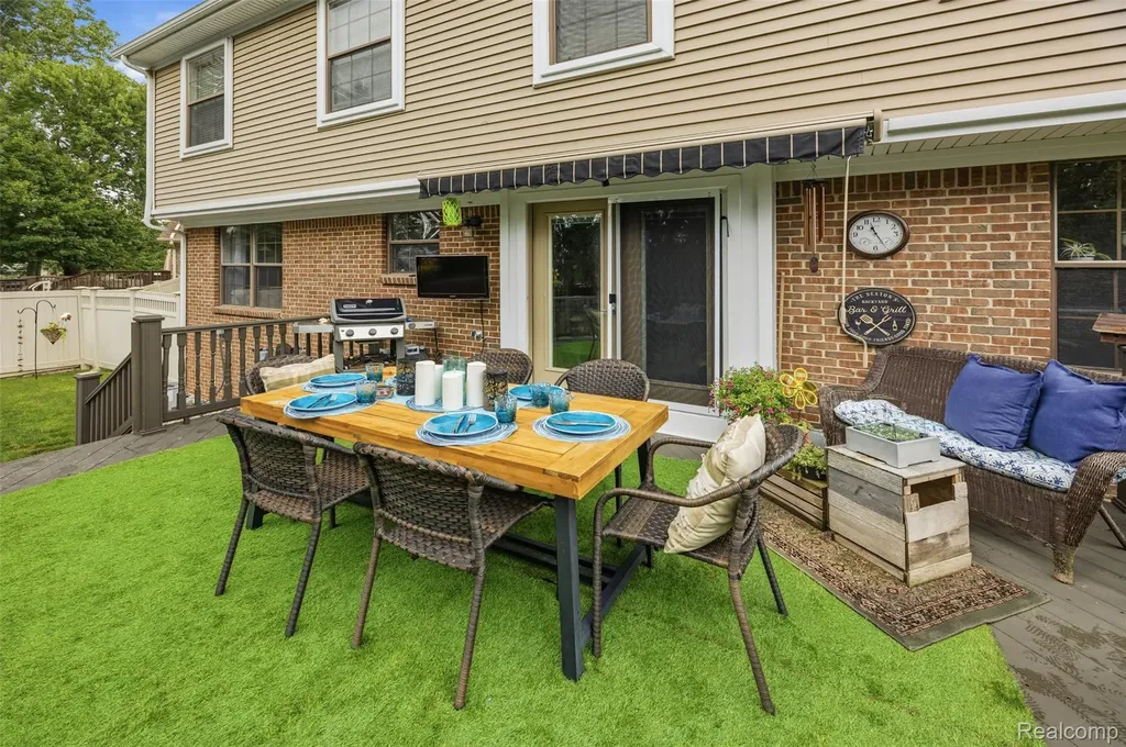 11682 Heatherwood Circle Taylor City MI 48180