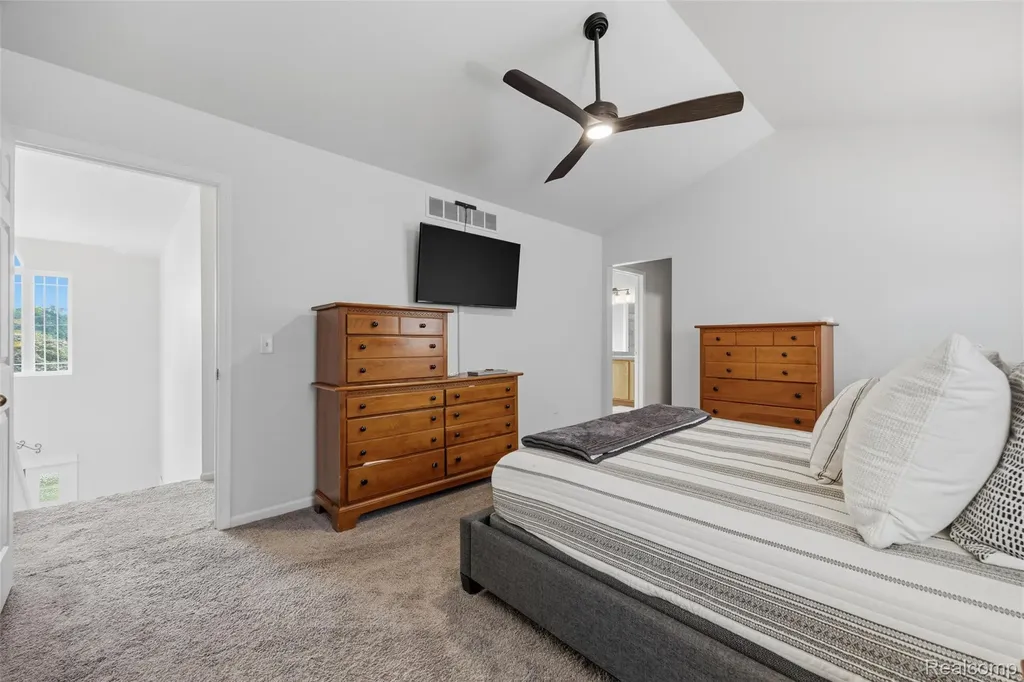 11682 Heatherwood Circle Taylor City MI 48180