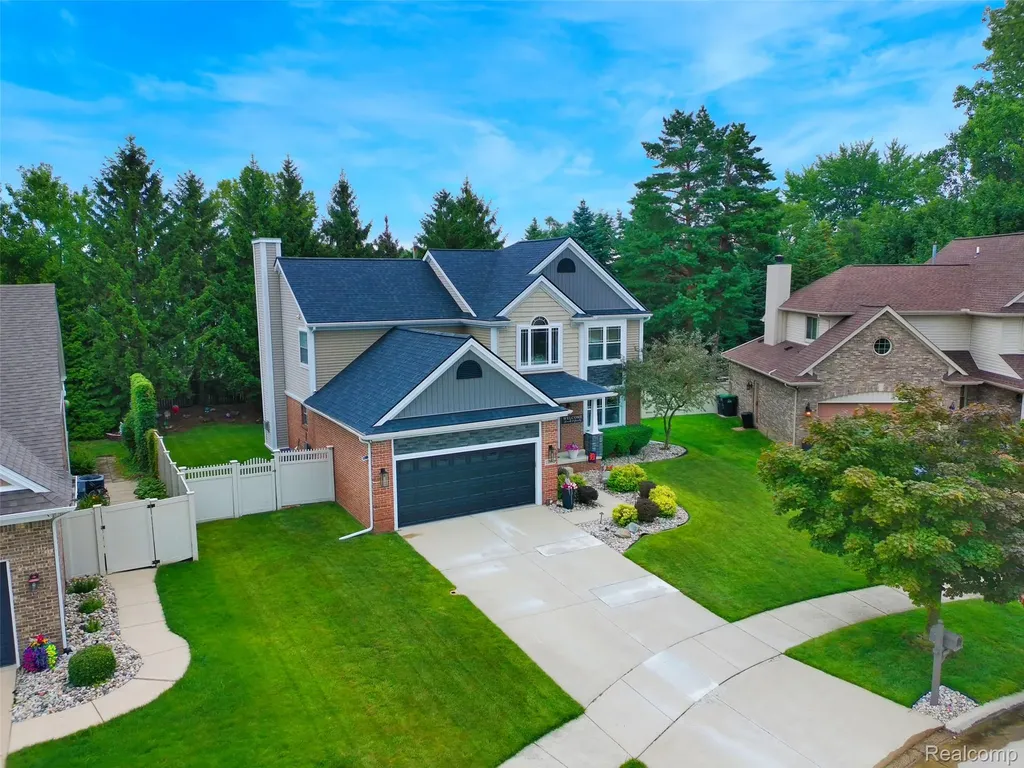 11682 Heatherwood Circle Taylor City MI 48180