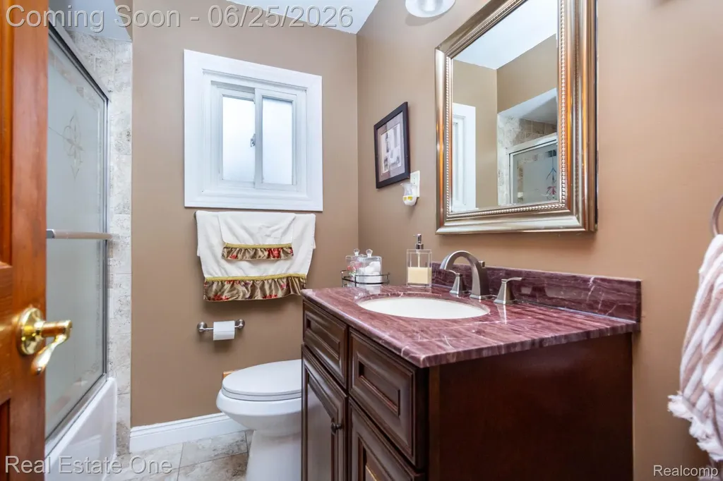 220 Winry Drive Rochester Hills City MI 48307