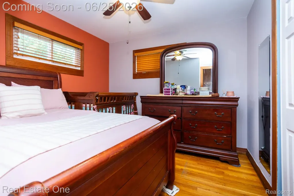 220 Winry Drive Rochester Hills City MI 48307