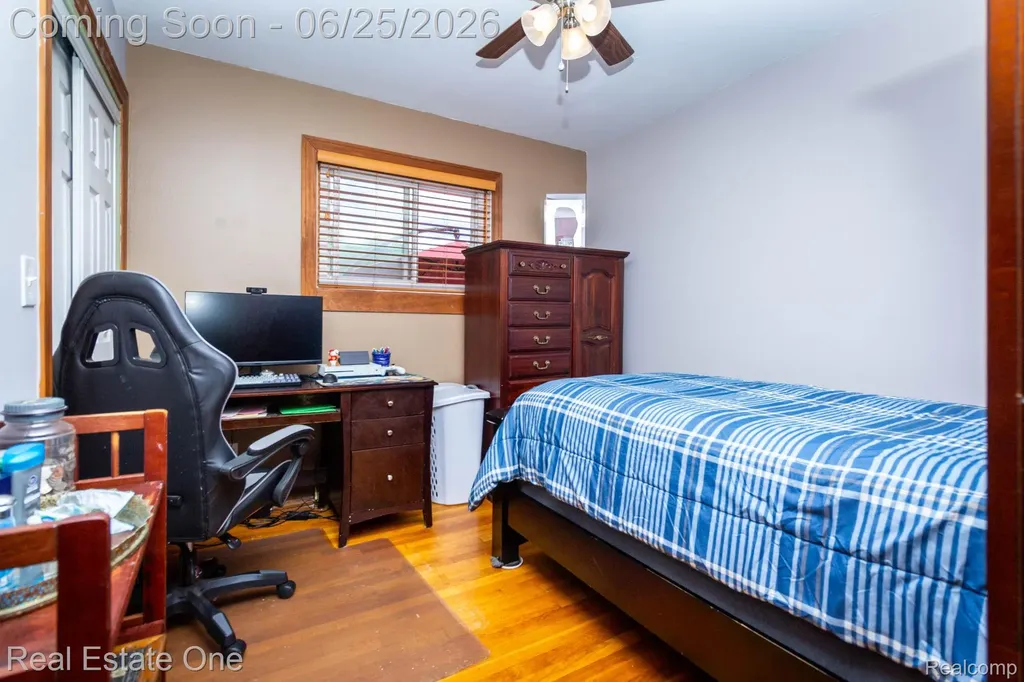 220 Winry Drive Rochester Hills City MI 48307