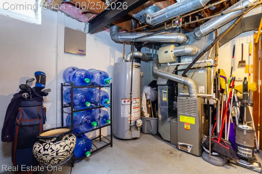 220 Winry Drive Rochester Hills City MI 48307