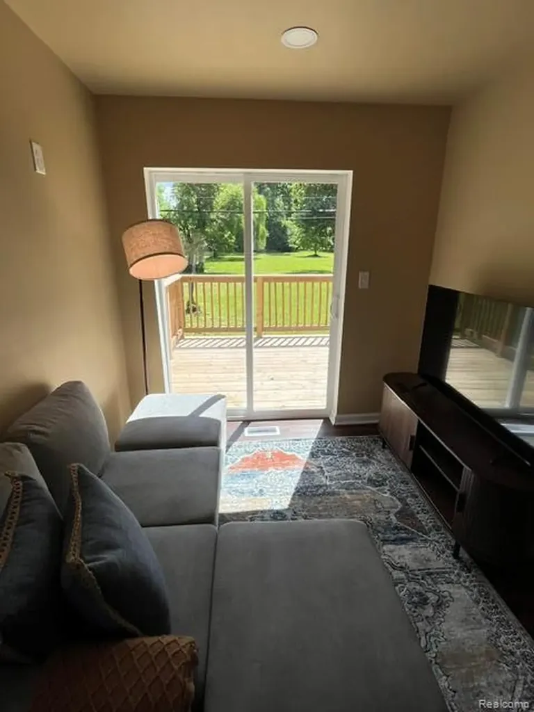 14250 Inkster Road Redford Charter Township MI 48239