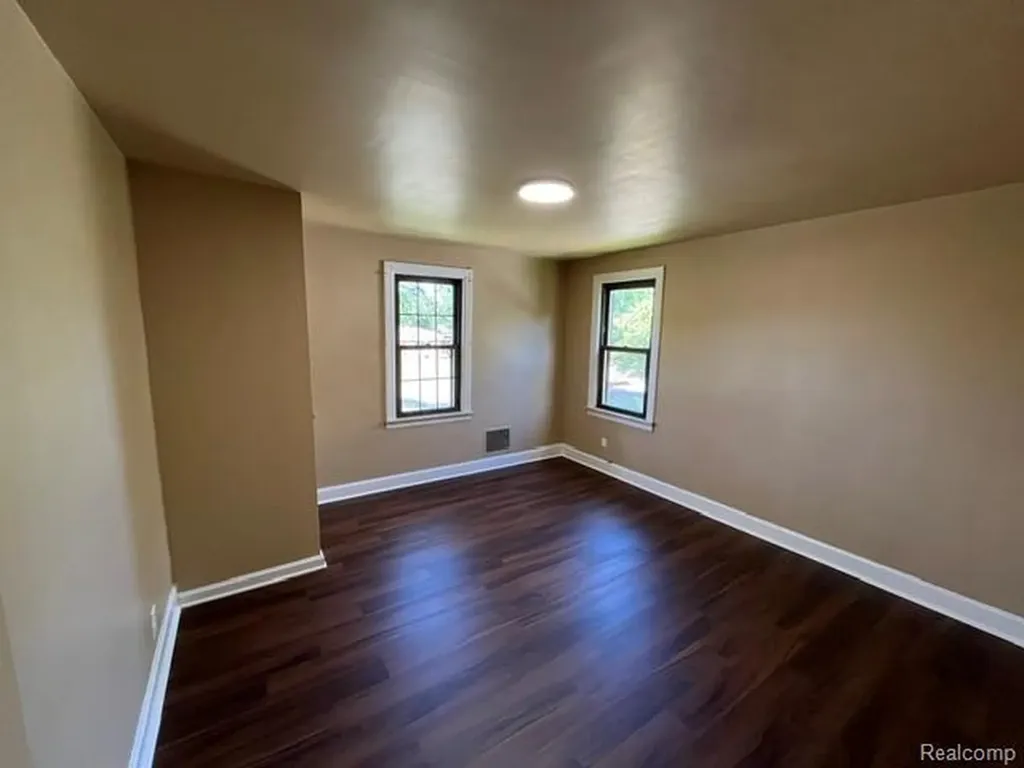 14250 Inkster Road Redford Charter Township MI 48239
