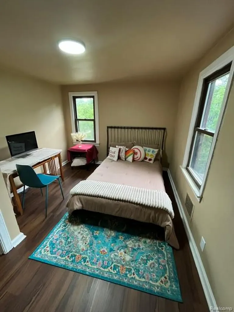 14250 Inkster Road Redford Charter Township MI 48239