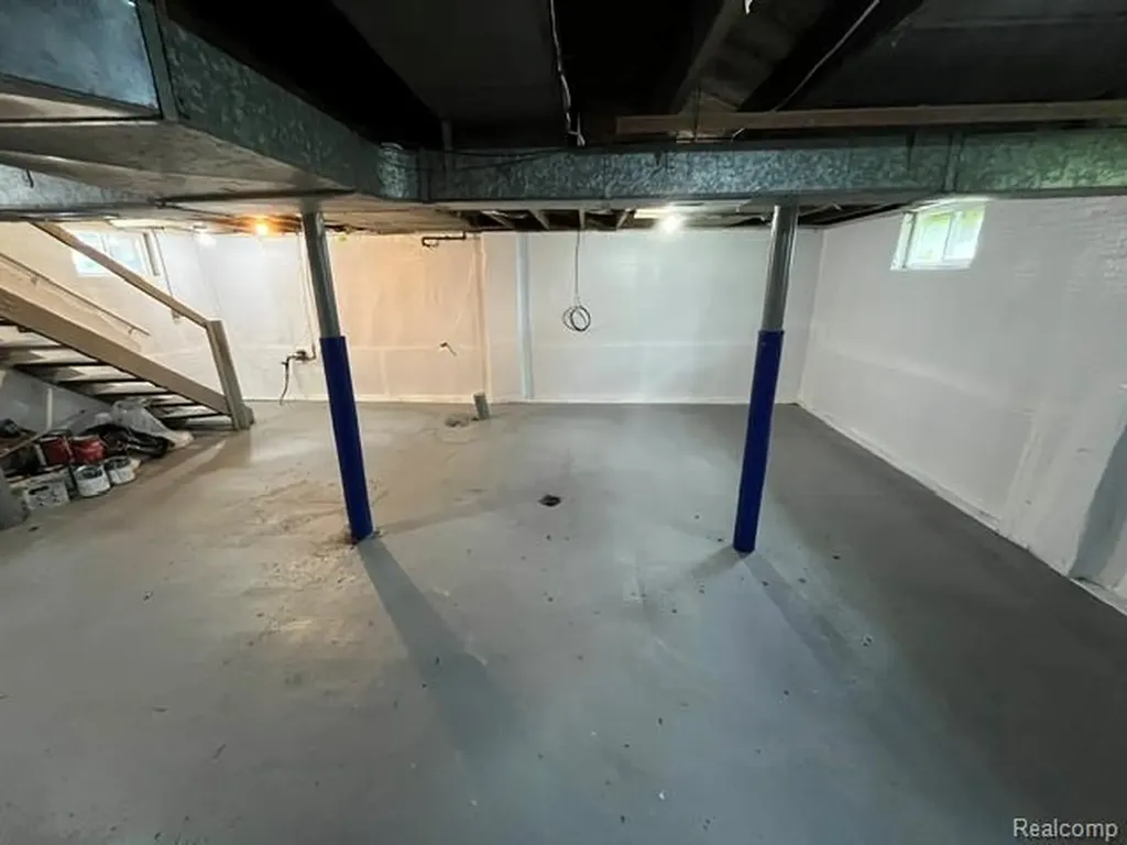 14250 Inkster Road Redford Charter Township MI 48239