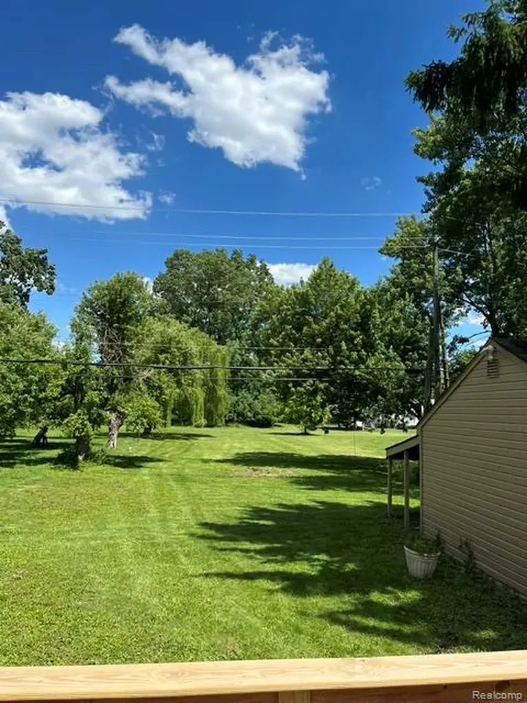 14250 Inkster Road Redford Charter Township MI 48239