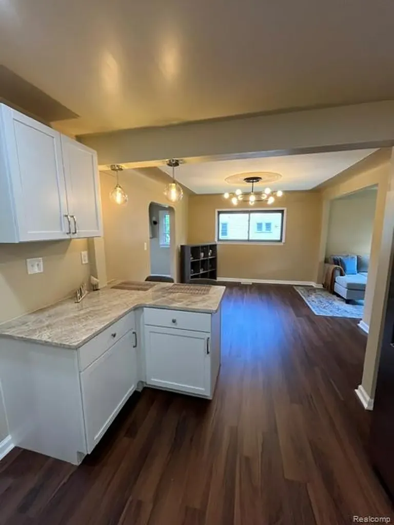 14250 Inkster Road Redford Charter Township MI 48239