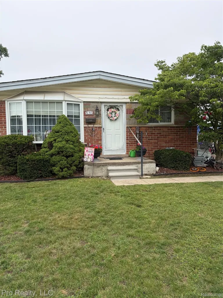 830 S Venoy Road Westland City MI 48186