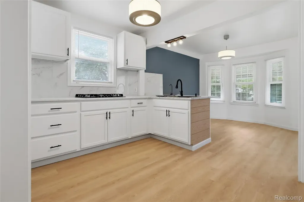 17524 Heyden Street Detroit City MI 48219