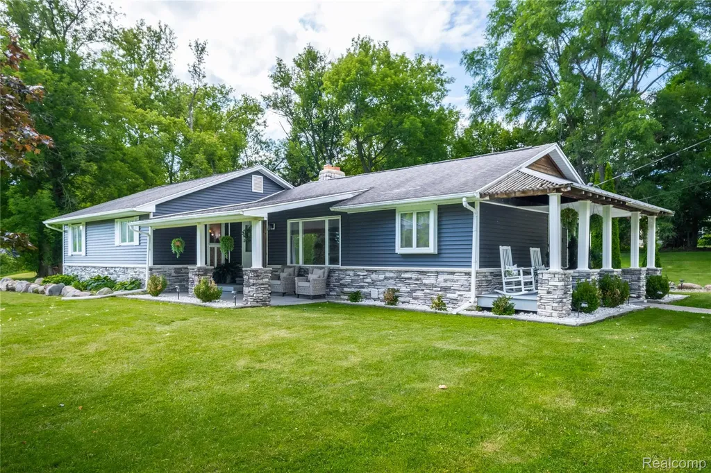 4418 N Gale Road Richfield Township MI 48423